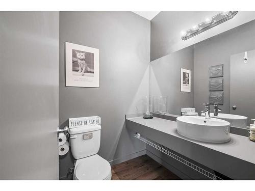 236 Copperstone Cove Se, Calgary, AB - Indoor Photo Showing Bathroom