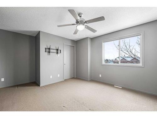 236 Copperstone Cove Se, Calgary, AB - Indoor Photo Showing Other Room