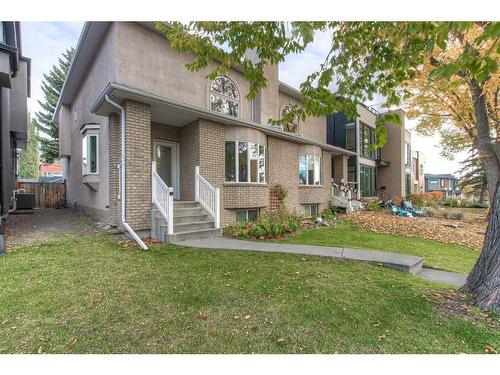 2012 43 Avenue Sw, Calgary, AB - Outdoor