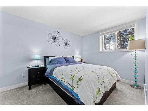 3108 39 Street Se, Calgary, AB - Indoor Photo Showing Bedroom