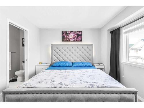 307 Copperstone Manor Se, Calgary, AB - Indoor Photo Showing Bedroom