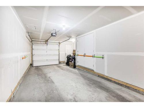 307 Copperstone Manor Se, Calgary, AB - Indoor Photo Showing Garage