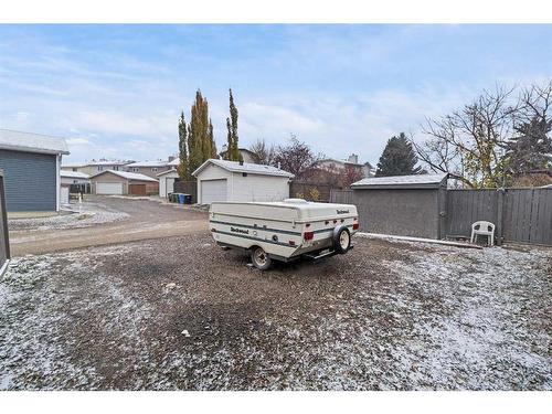 211 Sandstone Drive Nw, Calgary, AB - Outdoor