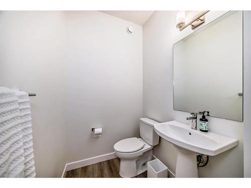 311 Seton Road Se, Calgary, AB - Indoor Photo Showing Bathroom