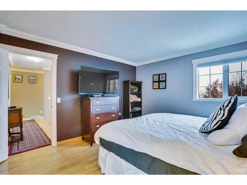 99 Coral Springs Boulevard Ne, Calgary, AB - Indoor Photo Showing Bedroom