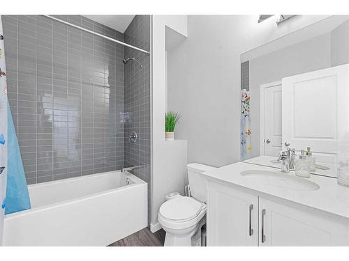 148 Savanna Drive Ne, Calgary, AB - Indoor Photo Showing Bathroom