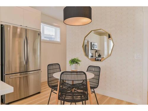 911-10060 46 Street Ne, Calgary, AB - Indoor Photo Showing Dining Room