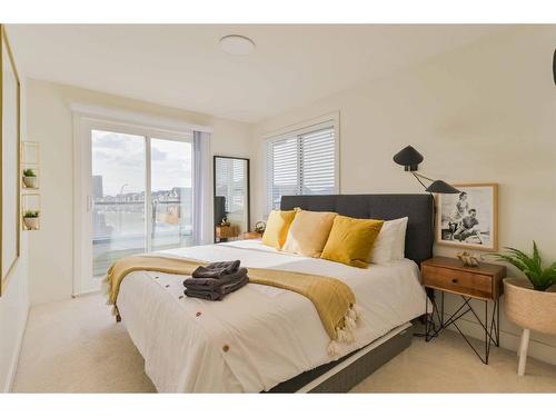 911-10060 46 Street Ne, Calgary, AB - Indoor Photo Showing Bedroom