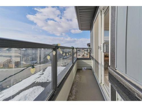 911-10060 46 Street Ne, Calgary, AB - Outdoor With Balcony