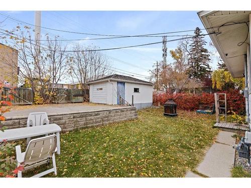 5607 Thorndale Place Nw, Calgary, AB - Outdoor