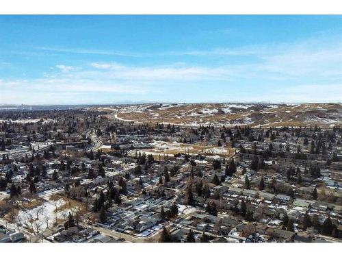 5607 Thorndale Place Nw, Calgary, AB - Outdoor With View