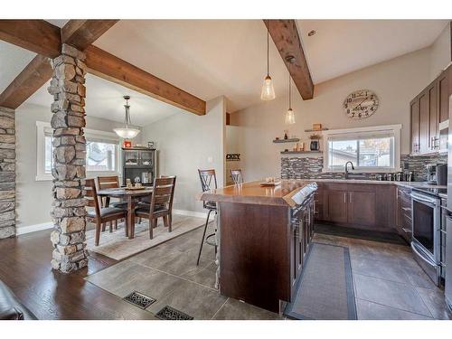 9028 Fairmount Drive Se, Calgary, AB - Indoor Photo Showing Kitchen