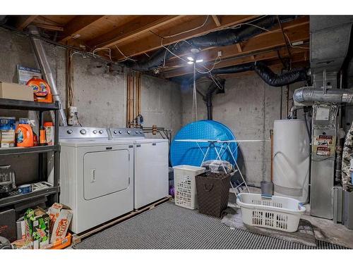 9028 Fairmount Drive Se, Calgary, AB - Indoor Photo Showing Laundry Room