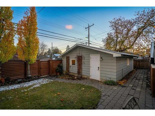 1131 Lake Bonavista Drive Se, Calgary, AB - Outdoor