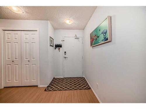 2105-700 Willowbrook Road Nw, Airdrie, AB - Indoor Photo Showing Other Room