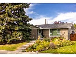 268 Westminster Drive SW Calgary, AB T3C 2T6