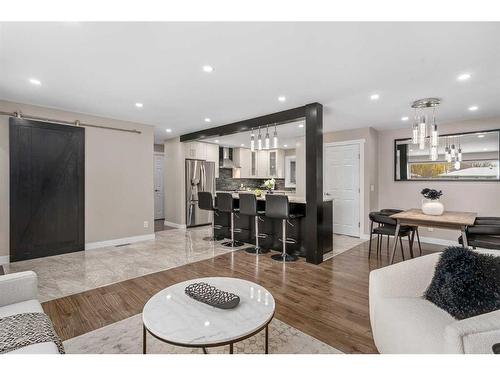 363 Acadia Drive Se, Calgary, AB - Indoor Photo Showing Living Room