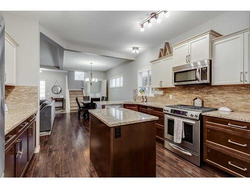 2587 Reunion Square Nw, Airdrie, AB - Indoor Photo Showing Kitchen With Stainless Steel Kitchen With Upgraded Kitchen