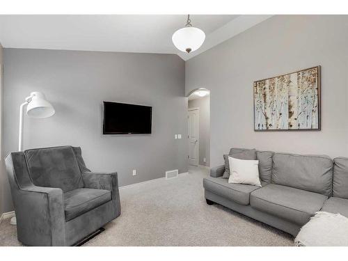 2587 Reunion Square Nw, Airdrie, AB - Indoor Photo Showing Living Room