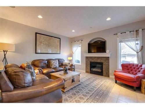 2808 30 Street Sw, Calgary, AB - Indoor Photo Showing Living Room With Fireplace