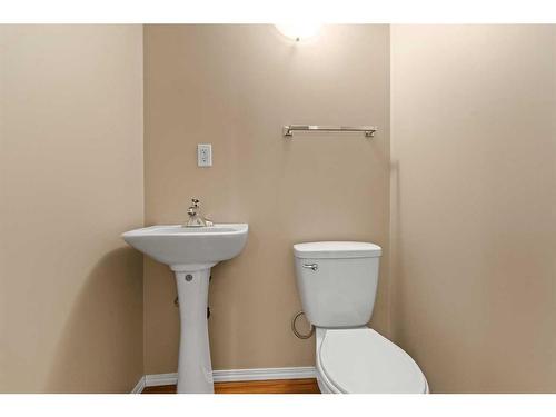 136 West Creek Circle, Chestermere, AB - Indoor Photo Showing Bathroom