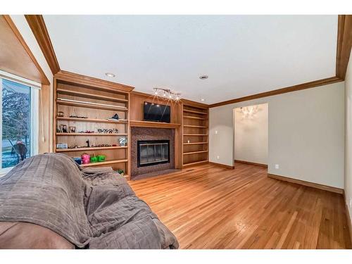 421 1 Avenue Se, Airdrie, AB - Indoor With Fireplace