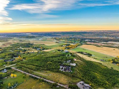 242253 Westbluff Road, Rural Rocky View County, AB 