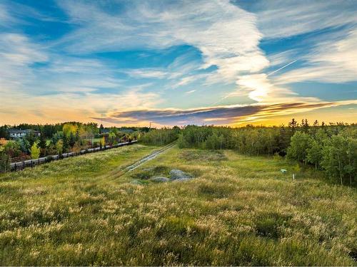 242253 Westbluff Road, Rural Rocky View County, AB 