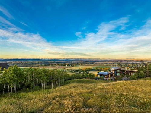 242253 Westbluff Road, Rural Rocky View County, AB 