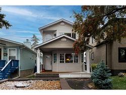 3007 29 Street SW Calgary, AB T3E 2K9