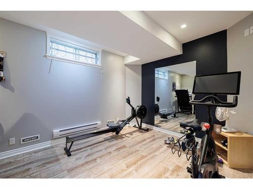 3007 29 Street Sw, Calgary, AB - Indoor Photo Showing Gym Room