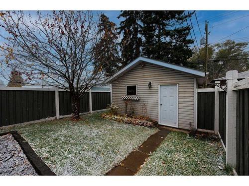 3007 29 Street Sw, Calgary, AB - Outdoor