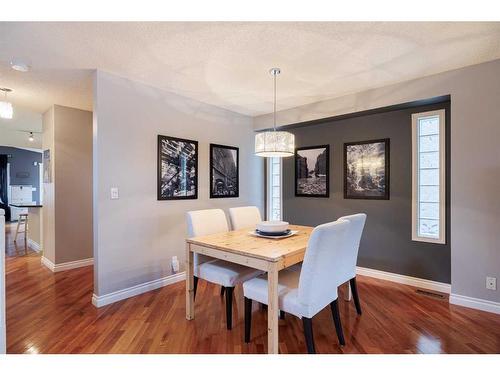 3007 29 Street Sw, Calgary, AB - Indoor Photo Showing Dining Room