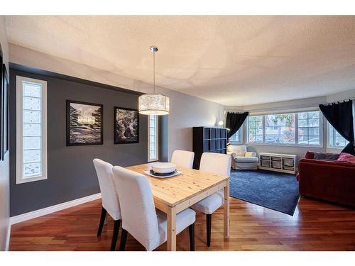 3007 29 Street Sw, Calgary, AB - Indoor