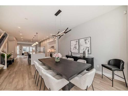 3535 7 Avenue Sw, Calgary, AB - Indoor Photo Showing Dining Room