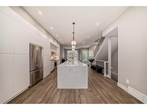 3535 7 Avenue Sw, Calgary, AB - Indoor