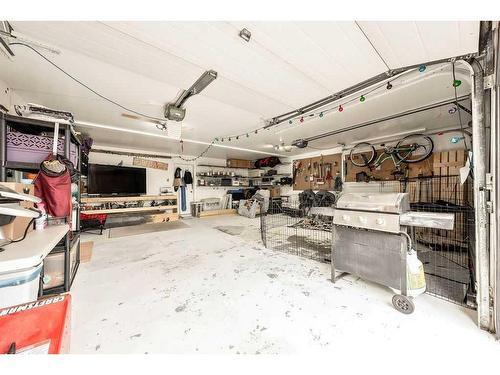 701 9 Street Se, High River, AB - Indoor Photo Showing Garage