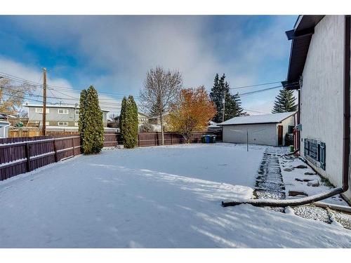 106 Huntham Place Ne, Calgary, AB - Outdoor