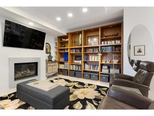 231-222 Riverfront Avenue Sw, Calgary, AB - Indoor With Fireplace