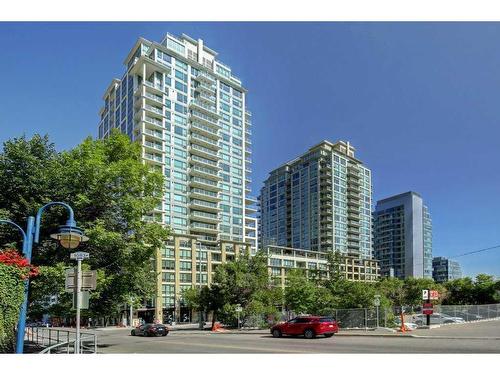 231-222 Riverfront Avenue Sw, Calgary, AB - Outdoor With Facade