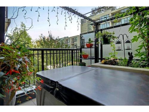 231-222 Riverfront Avenue Sw, Calgary, AB - Outdoor