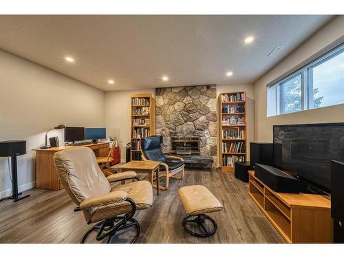 4028 Vardell Road Nw, Calgary, AB - Indoor With Fireplace