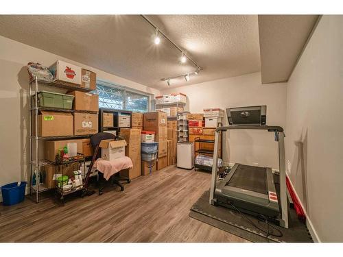 4028 Vardell Road Nw, Calgary, AB - Indoor Photo Showing Gym Room