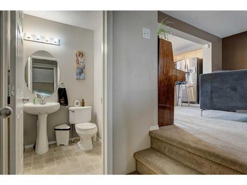 88 Covepark Way Ne, Calgary, AB - Indoor Photo Showing Bathroom