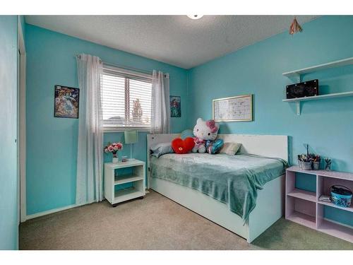 88 Covepark Way Ne, Calgary, AB - Indoor Photo Showing Bedroom