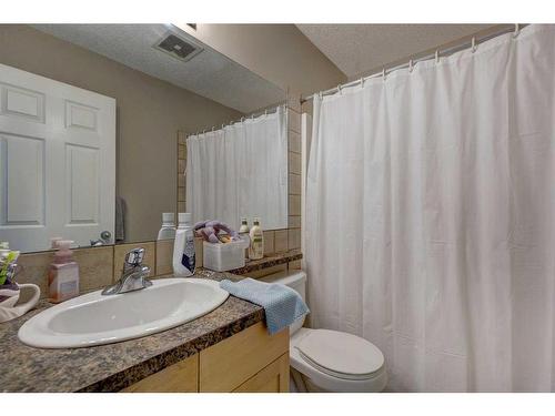 88 Covepark Way Ne, Calgary, AB - Indoor Photo Showing Bathroom