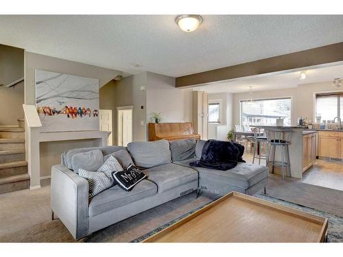 88 Covepark Way Ne, Calgary, AB - Indoor Photo Showing Living Room