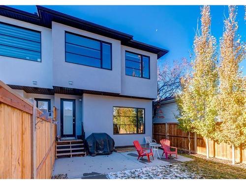 5232 Bowness Road Nw, Calgary, AB - Outdoor