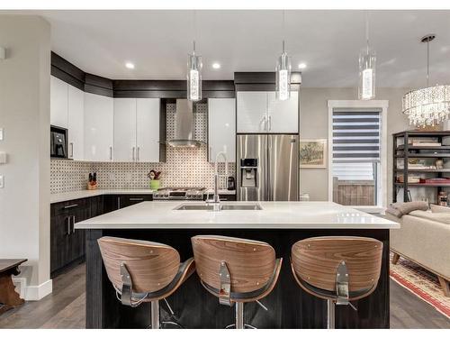 5232 Bowness Road Nw, Calgary, AB - Indoor Photo Showing Kitchen With Double Sink With Upgraded Kitchen