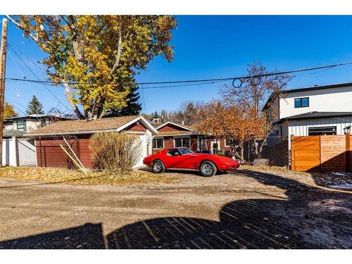 2231 Sumac Road Nw, Calgary, AB - Outdoor